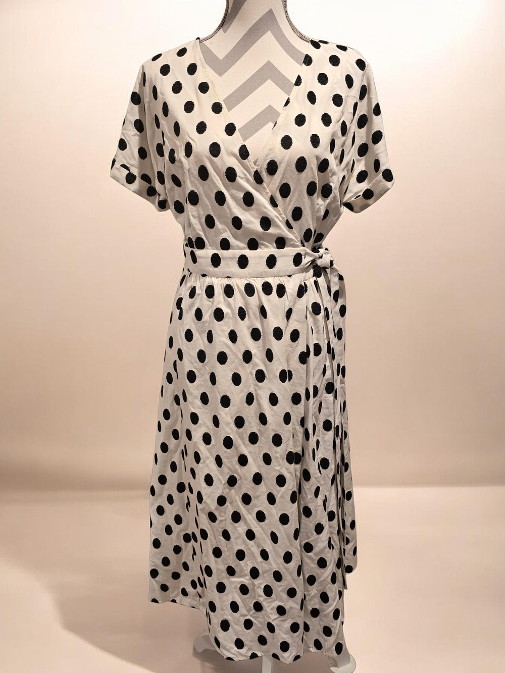 SEZANE Robe Marielle dress Black Dots Ecru Background size 42 (10).